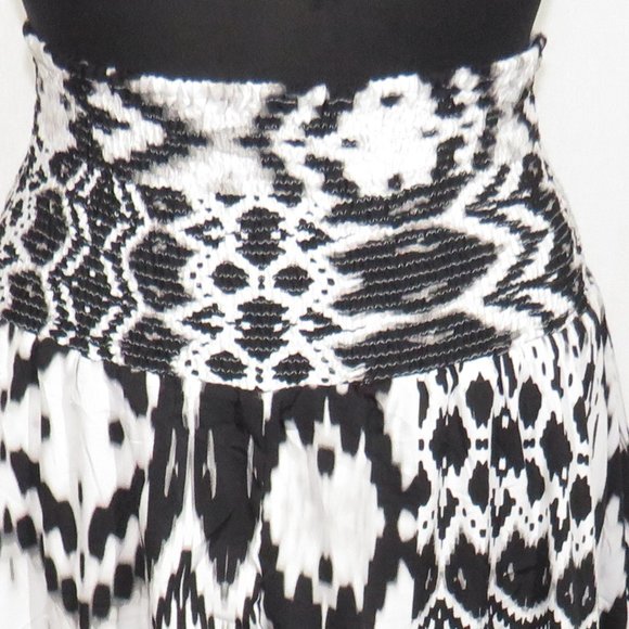 Attention Women's Black White Abstract Print Smocked Waist Midi Skirt Size Large - Picture 2 of 8